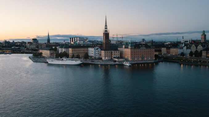 Supportrarnas betydelse för Sveriges EM-kval illustration